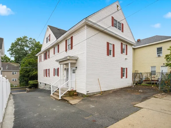 113 Liberty St, Lowell, MA 01851