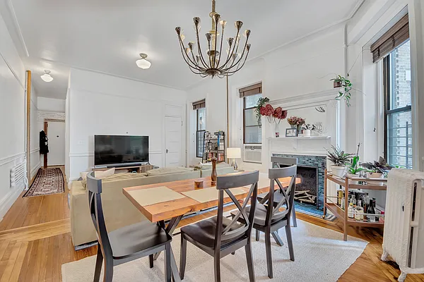 Sold by Compass | media 19