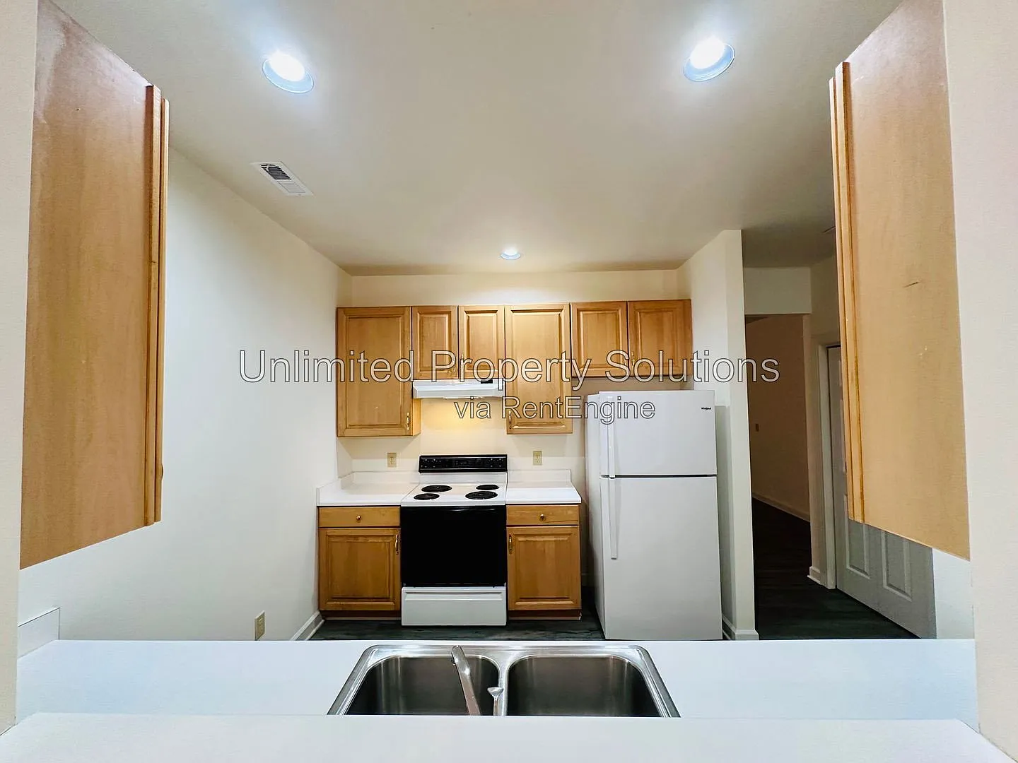 2 bed, 2.5 bath, $1,750 — Photo 3