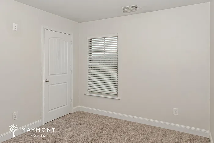 236 Bermuda Lakes Dr — Photo 12