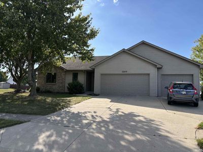 1203 Elm St, Auburn, IN, 46706