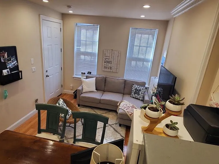 2213 Pine St #A — Photo 6