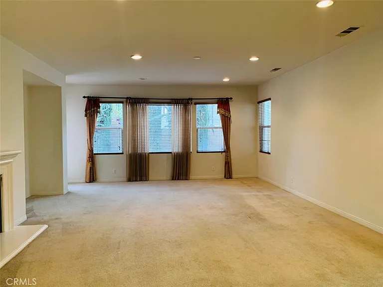 7638 Stonegate Dr — Photo 8
