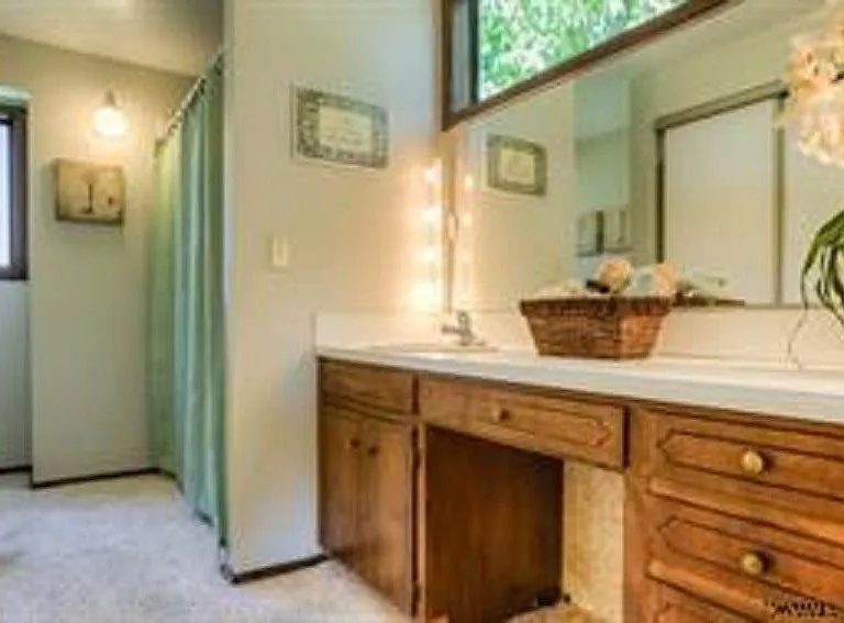 3324 Argyle Dr S — Photo 14