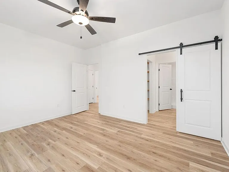 2295 E Spring Hill Ct — Photo 16
