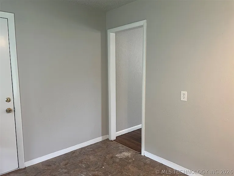 7330 E Newton St — Photo 5