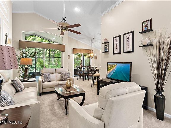5th image of 1343 CASTLE PINES Circle