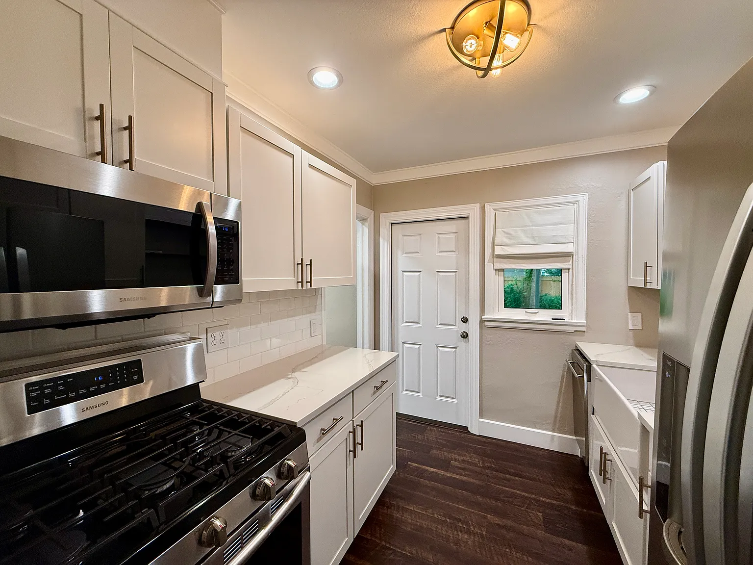 East Hill 3 Bedroom — Photo 3