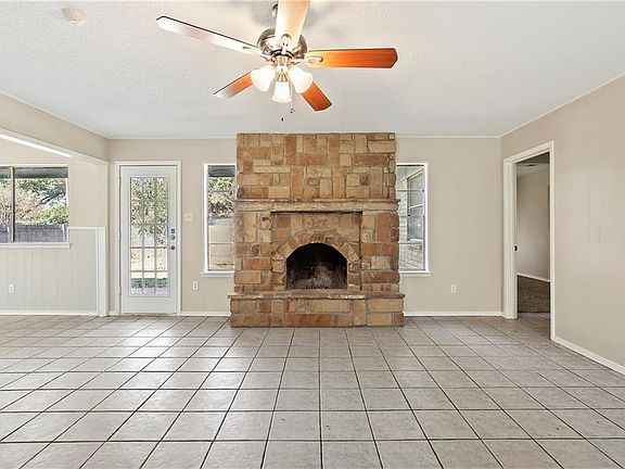 4th image of 7513 Terry Ct