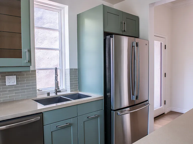 8655 Hillside Ave — Photo 8