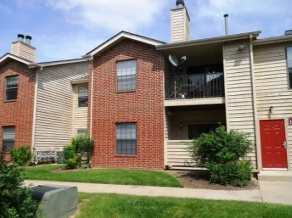 1911 N Hicks Rd, Palatine, IL 60074