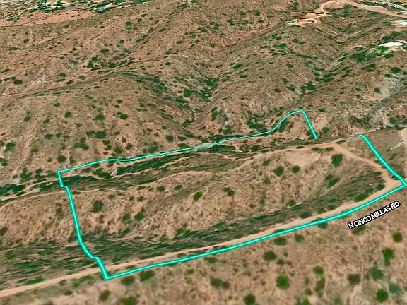 2nd image of 2709 N Cinco Millas Rd