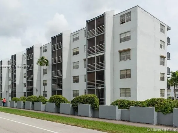 14180 SW 84th St APT 109-G, Miami, FL 33183