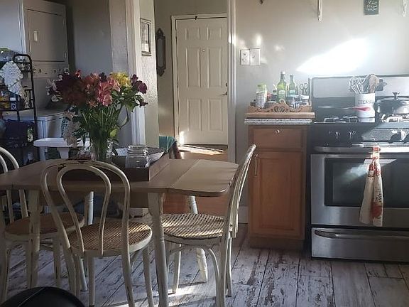 Kitchen with new gas stove/oven
