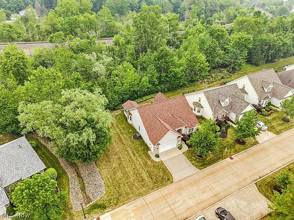 4th image of 8205 Versailles Pl