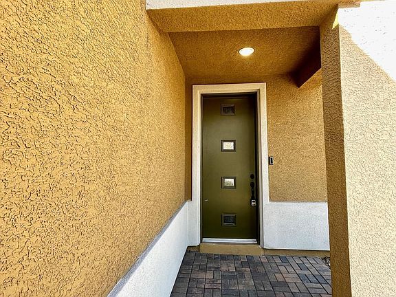 4th image of 7117 Whispering Falls Dr