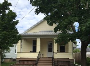 1308 14th St, Menominee, MI 49858