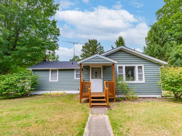 24076 2nd Ave, Mattawan, MI 49071