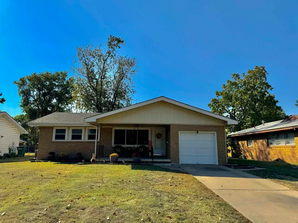 1837 N Westridge Dr, Wichita, KS 67203