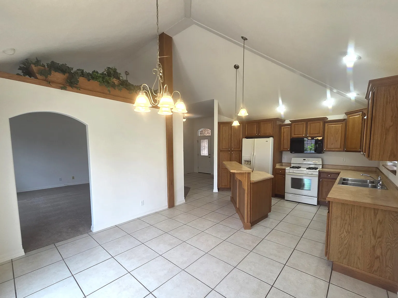 848 South Jester Avenue - 1 — Photo 3