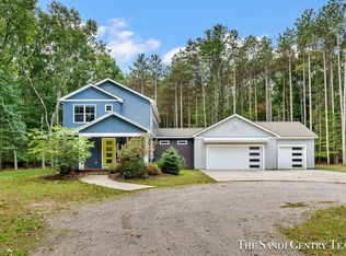 14700 Mercury Dr, Grand Haven, MI 49417