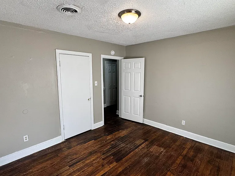 1330 W Victor Dr — Photo 19