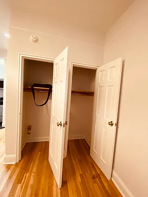 Rented by Metropolis Real Estate of Manhattan | media 10