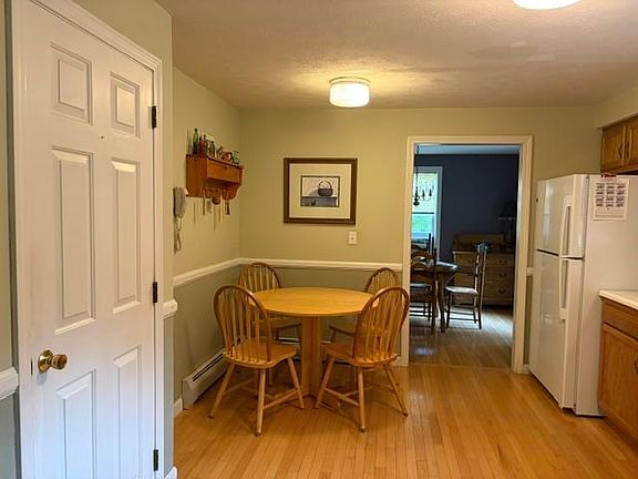 4th image of 5 McEnroe Drive