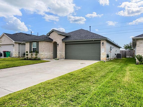 2nd image of 3826 Lanercost Ln