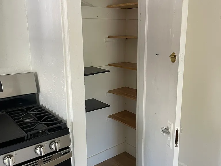 547 Ralston St #4 — Photo 3