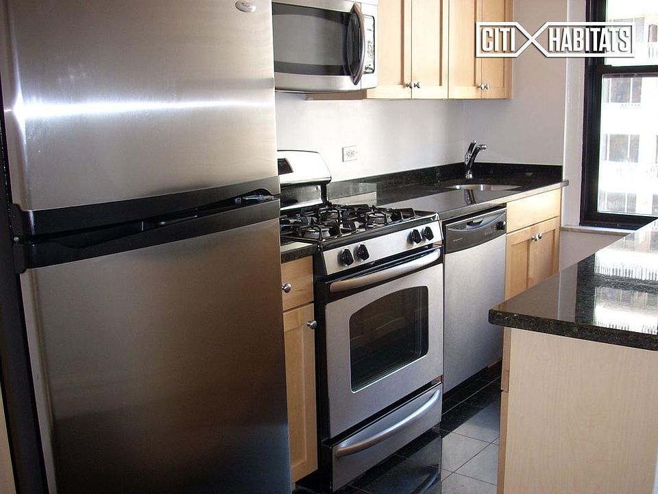 1st image of 210 E 68th St APT 8G