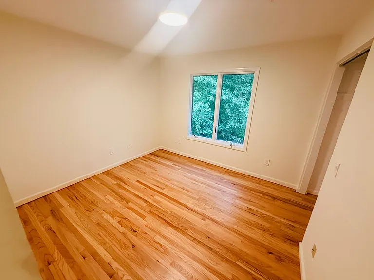 12 Cortland Pl #A — Photo 9
