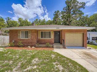 1205 Deleon Ave, Leesburg, FL 34748