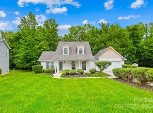 11242 Mallard Crossing Dr, Charlotte, NC