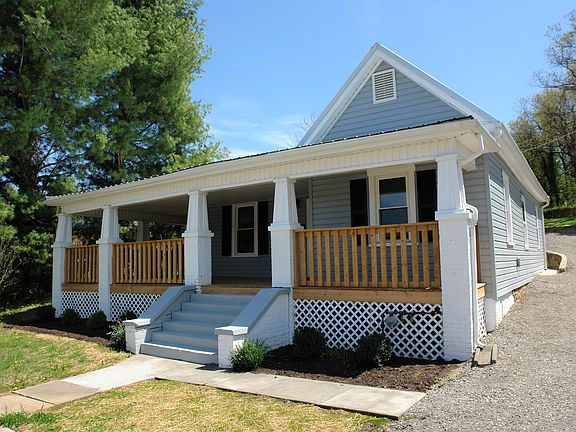 2nd image of 418 Craig Ave