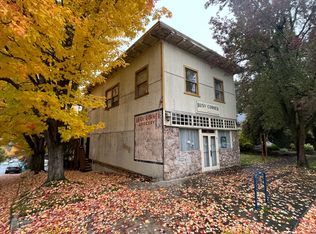 4033 SE Raymond St #9, Portland, OR 97202