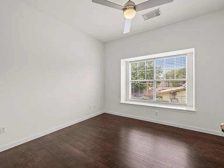 2821 Saville Loop — Photo 14