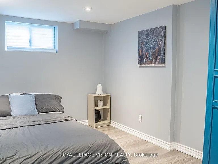 28 Jeffton Cres — Photo 15