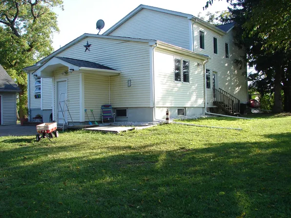5 Wyckoff Mills Applegarth Rd, Monroe Township, NJ 08831