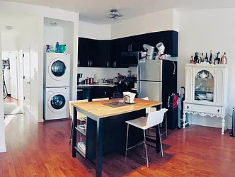 Rented by Aracely Cometti Fan
