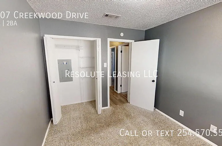 2107 Creekwood Dr — Photo 19