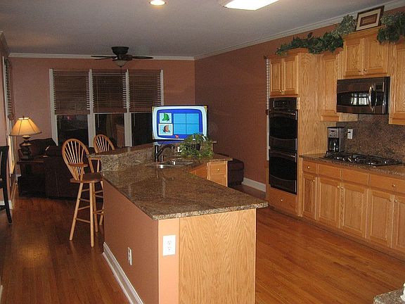 kitchen with keeping room