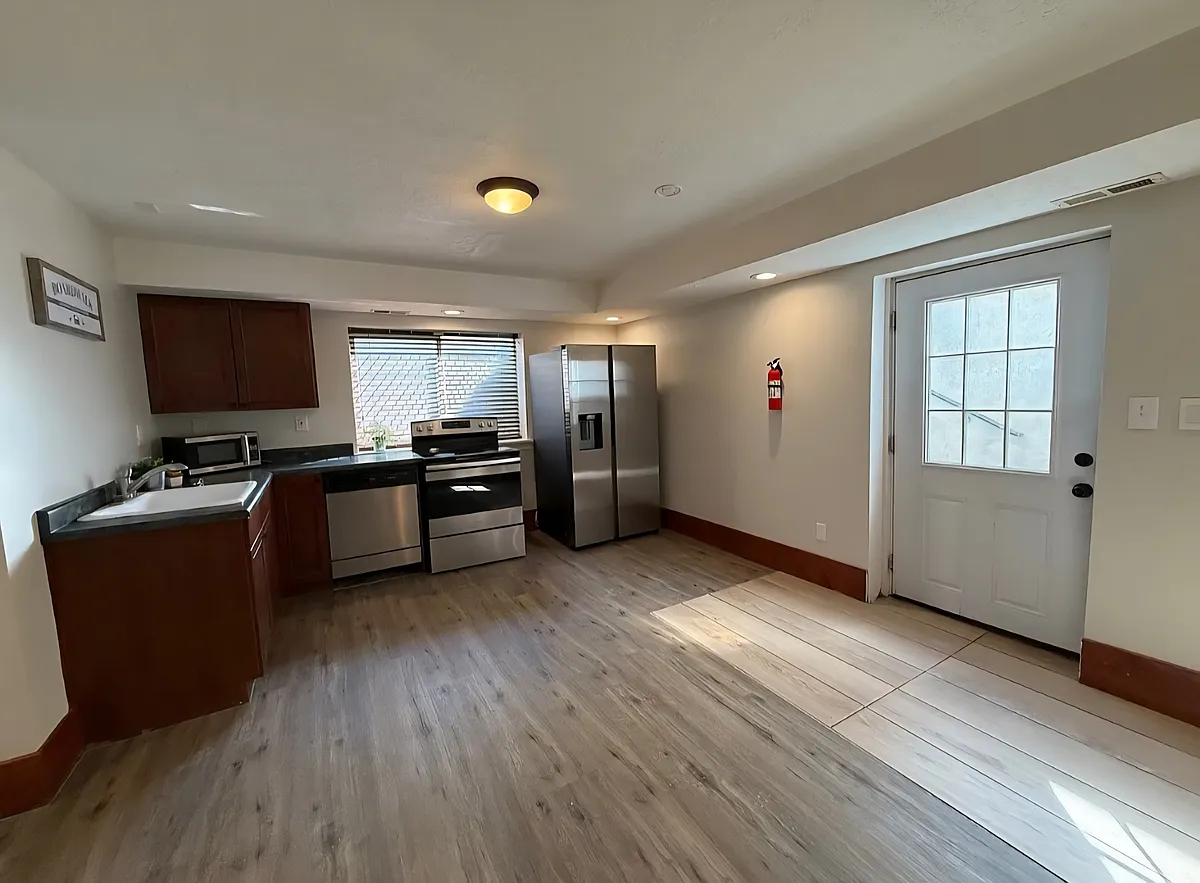 Building Photo - 11956 S Dynamite Cir