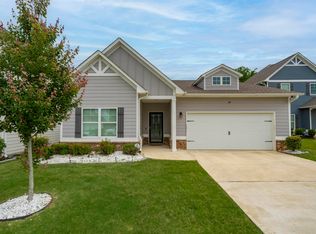 297 Union Station Dr, Calera, AL 35040