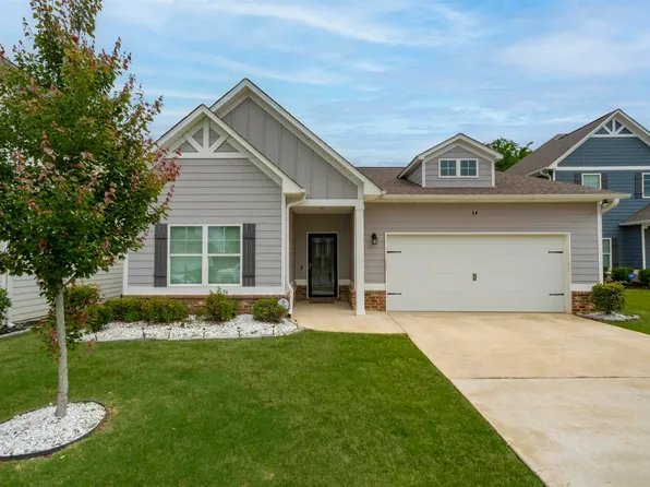 297 Union Station Dr, Calera, AL 35040