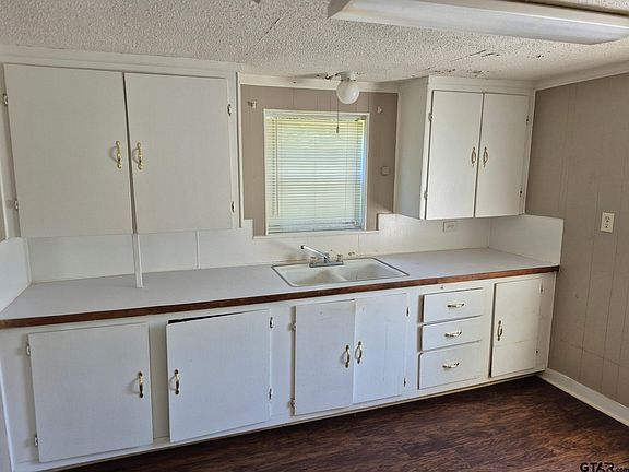 4th image of 501 Myrtle Dr