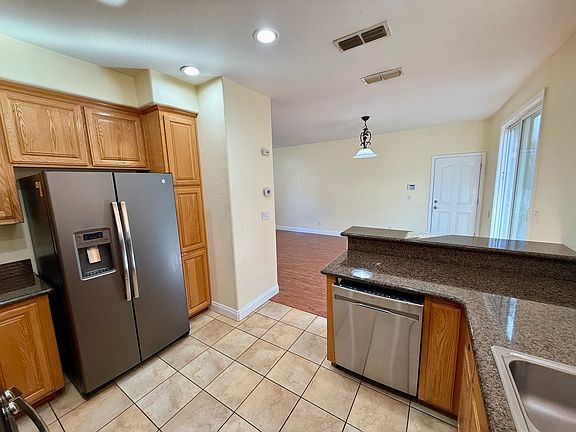 4th image of 5443 Washoe St