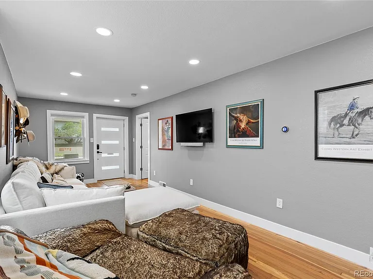 3606 Pecos St — Photo 8