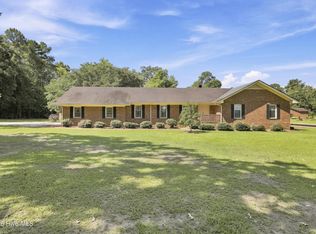 959 Halls Creek Rd, Elizabeth City, NC 27909