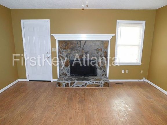 2nd image of 5080 Pine Mountain Dr